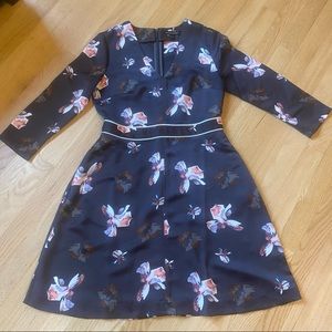 Banana Republic zip up dress with pockets. Size 0.